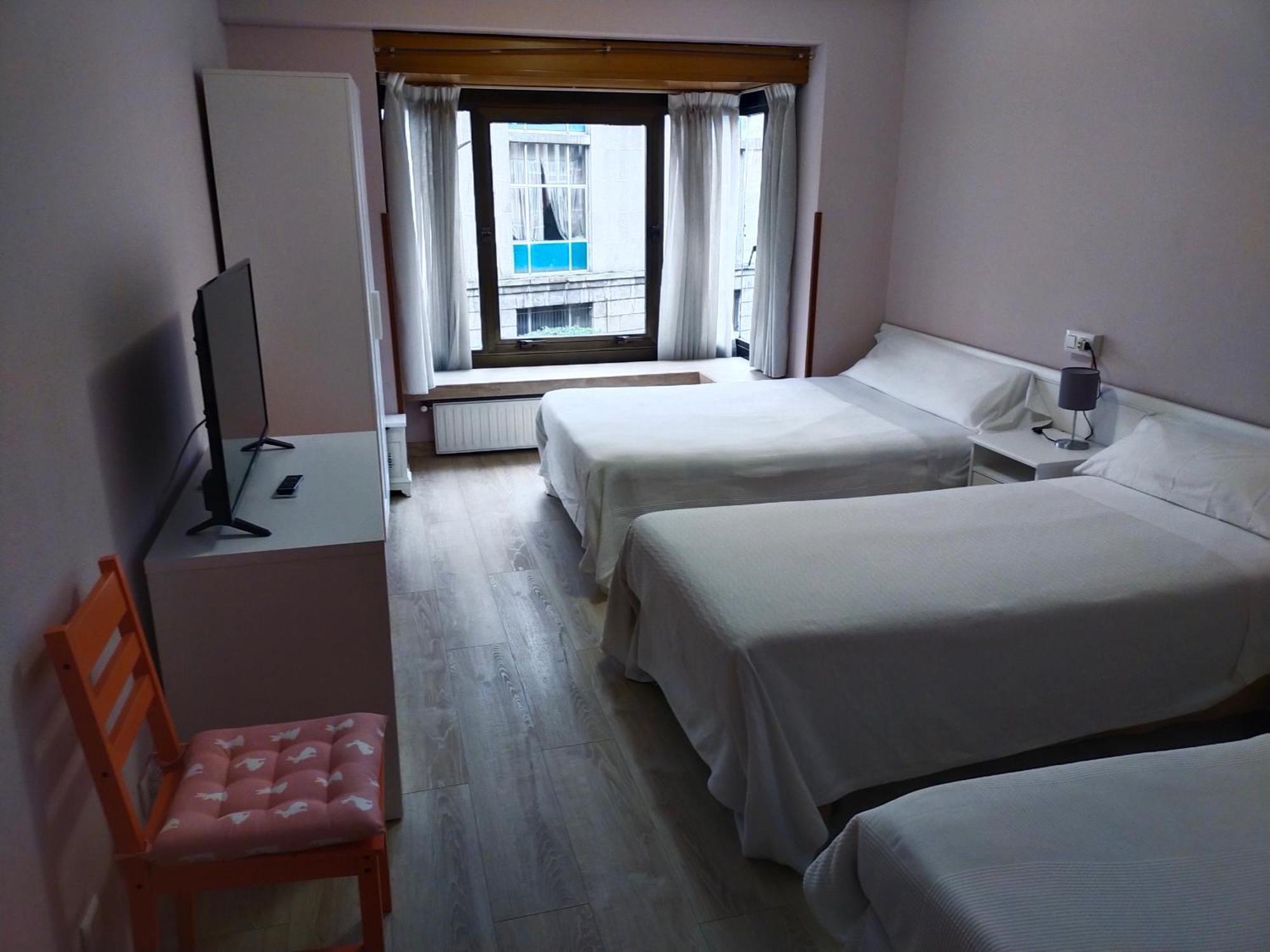 Hostal Alvarez اوفيدو المظهر الخارجي الصورة